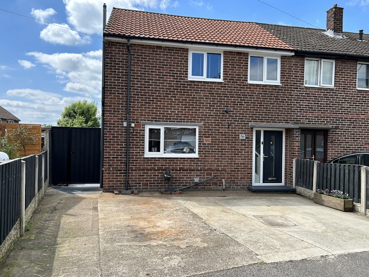 3 bedroom semi-detached house