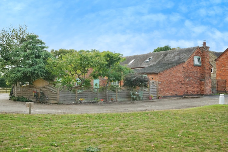 3 bedroom barn conversion