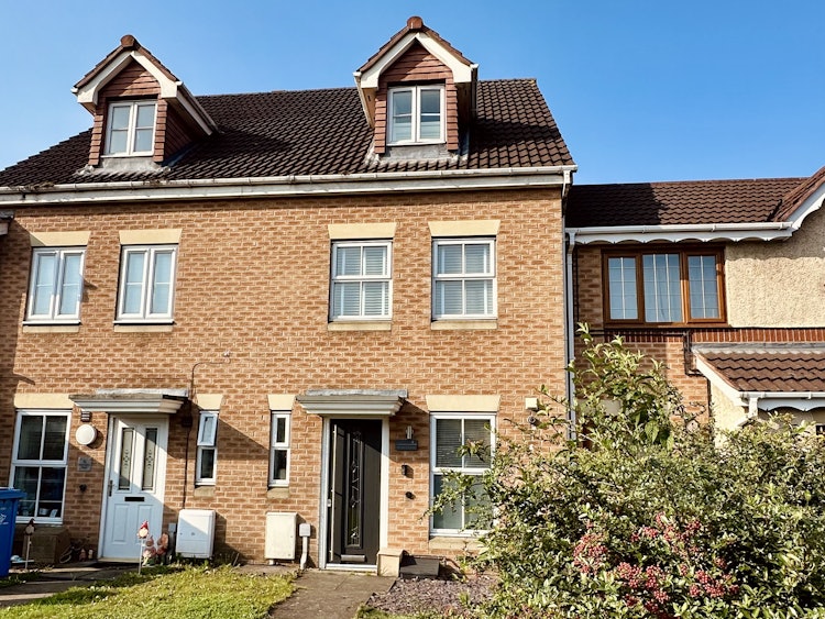 3 bedroom terraced house