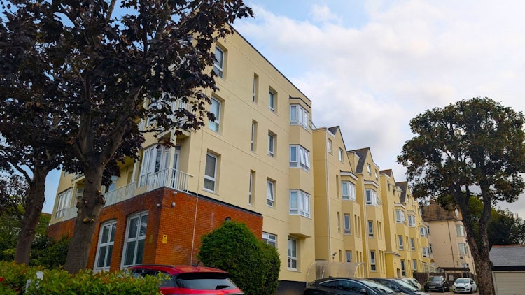 2 bedroom flat