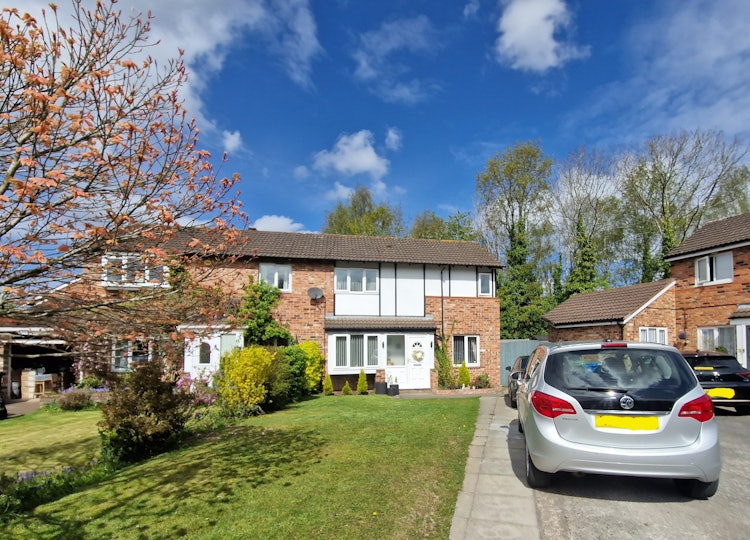 3 bedroom semi-detached house