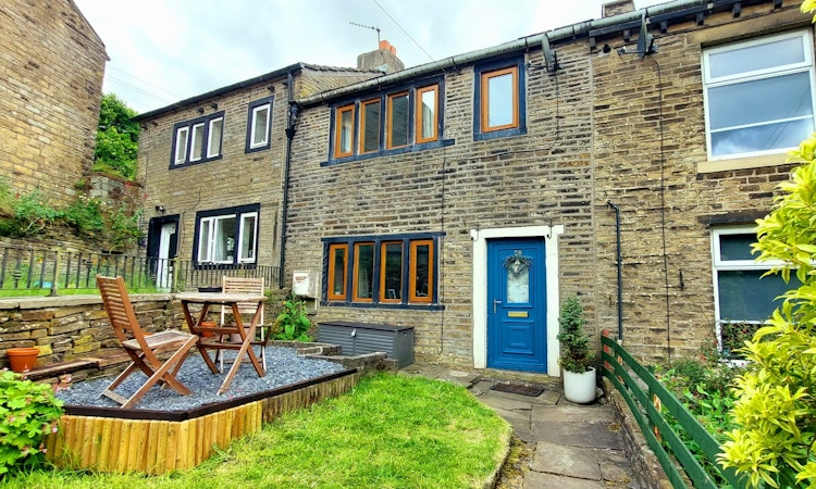2 bedroom terraced house