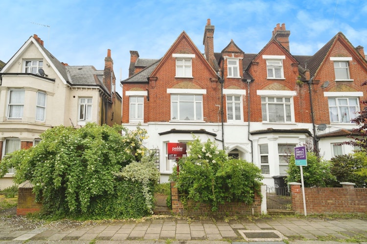 3 bedroom flat