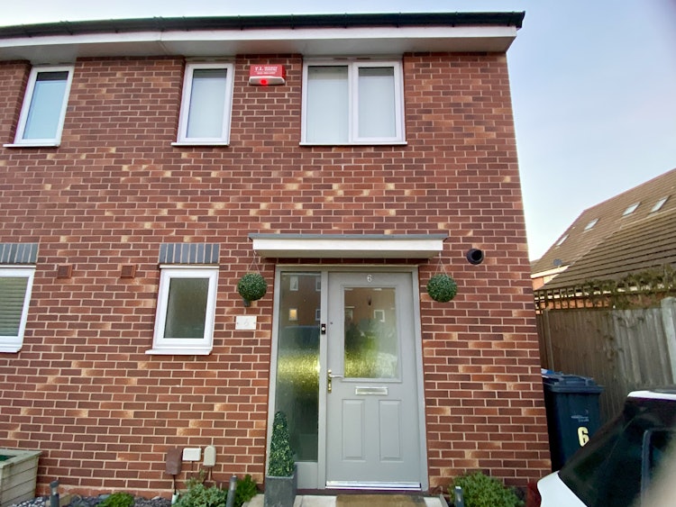 2 bedroom semi-detached house