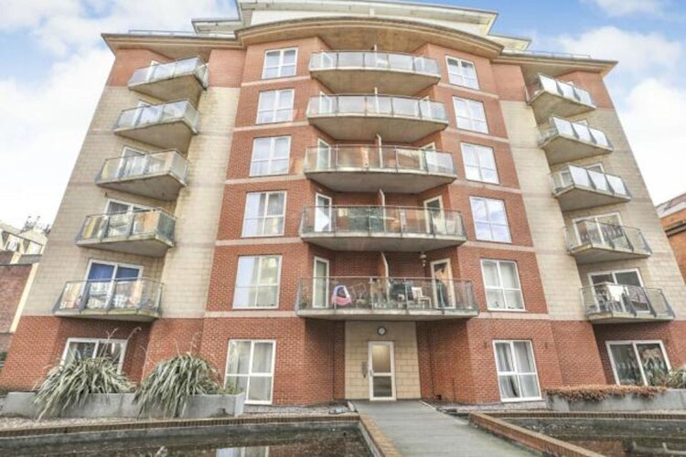 2 bedroom apartment