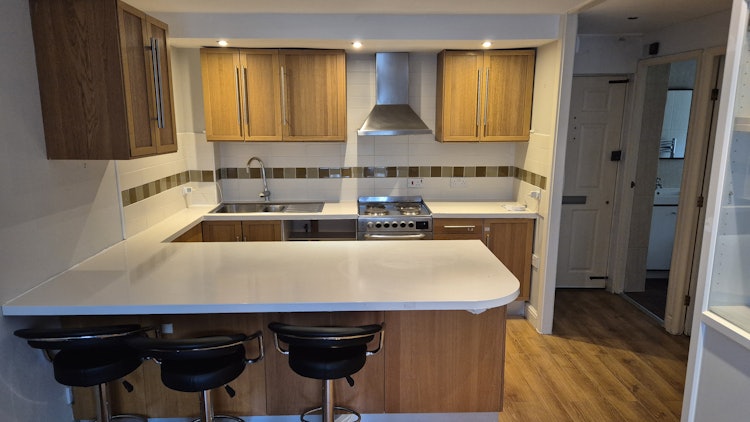 2 bedroom flat