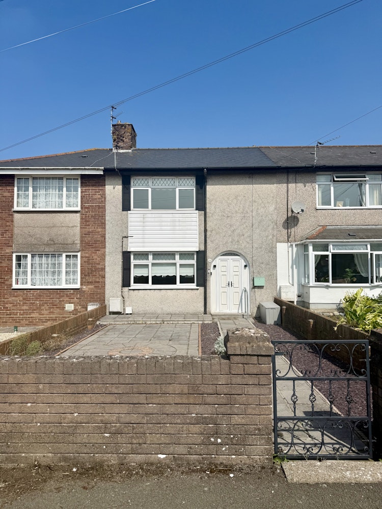 2 bedroom terraced house