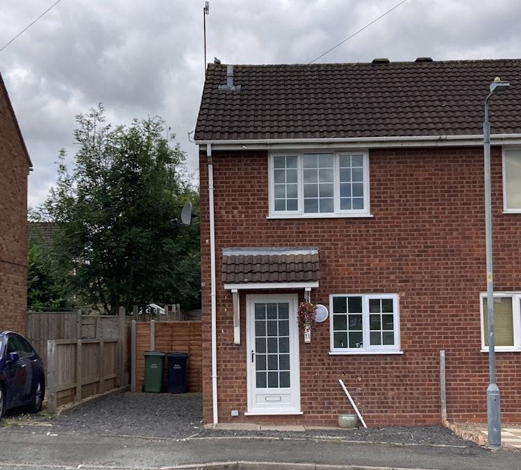 2 bedroom semi-detached house