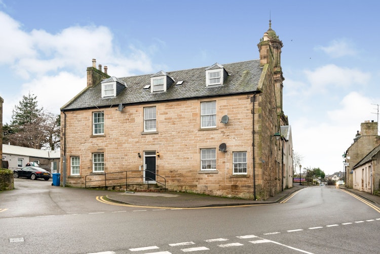 2 bedroom flat