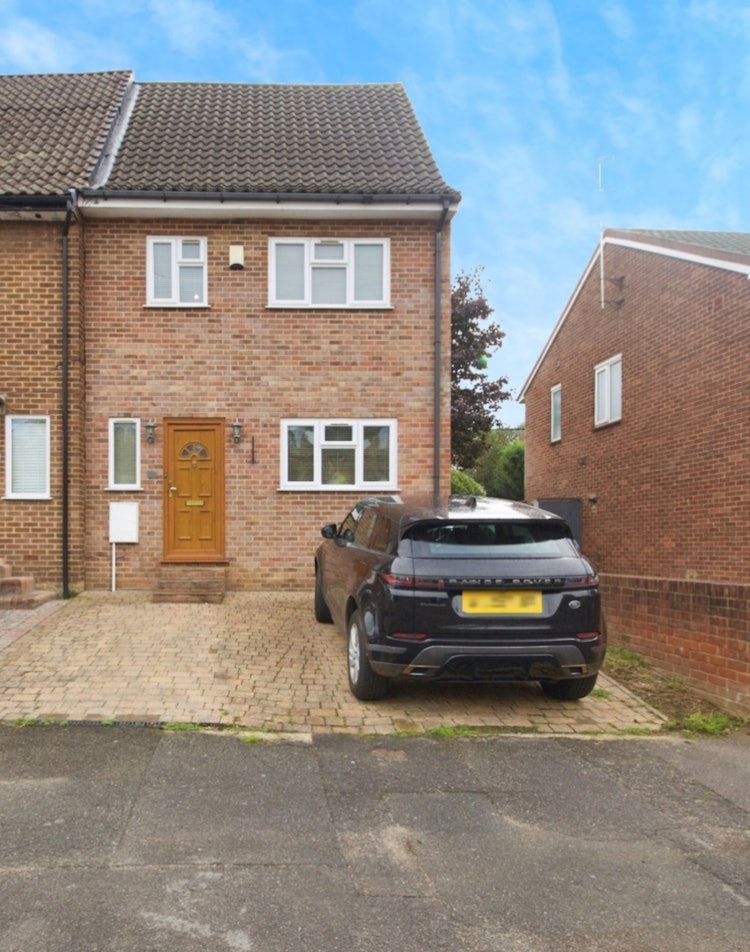 3 bedroom semi-detached house
