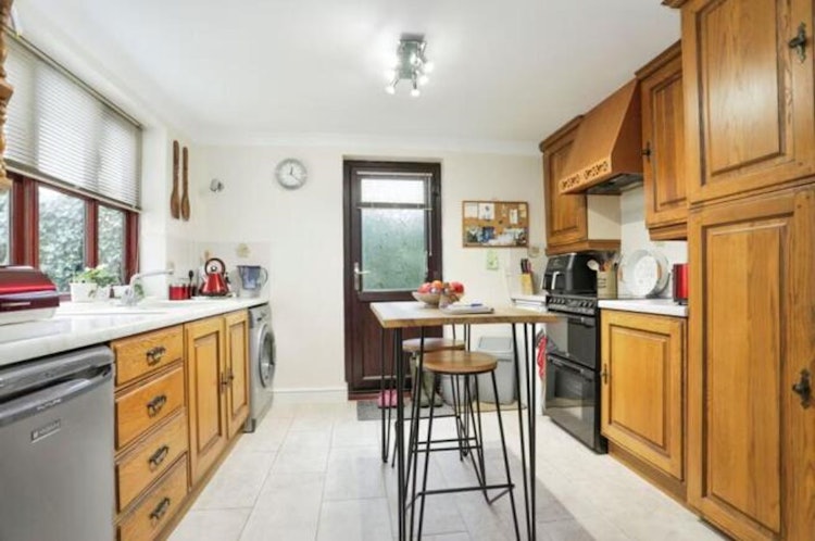 4 bedroom detached