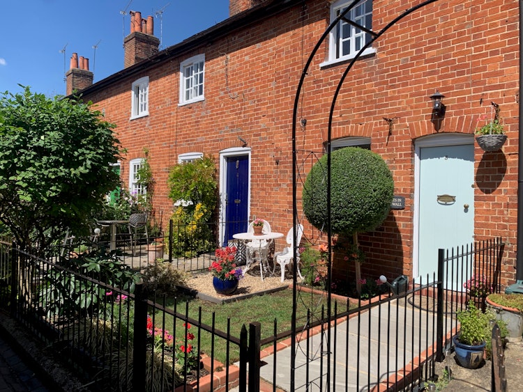2 bedroom terraced house