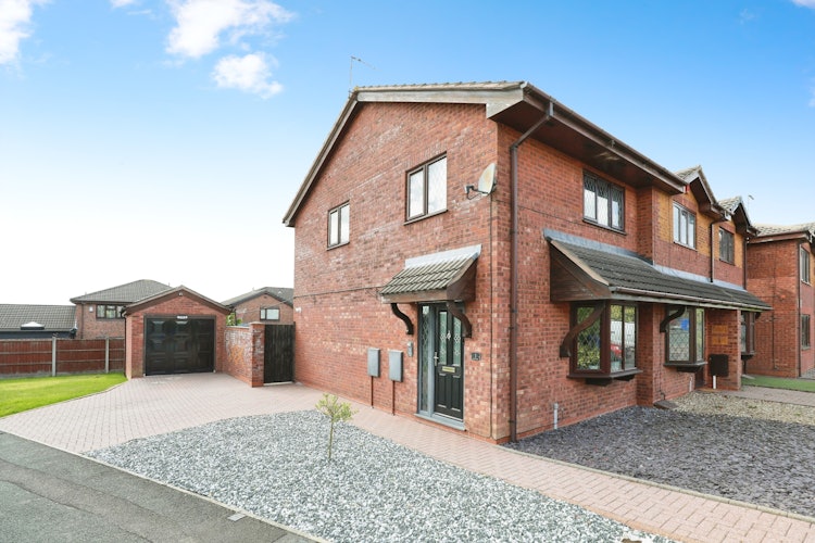 3 bedroom town house