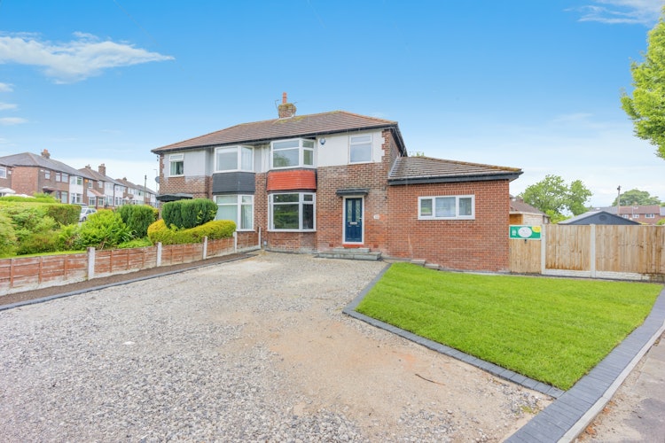 3 bedroom semi-detached house