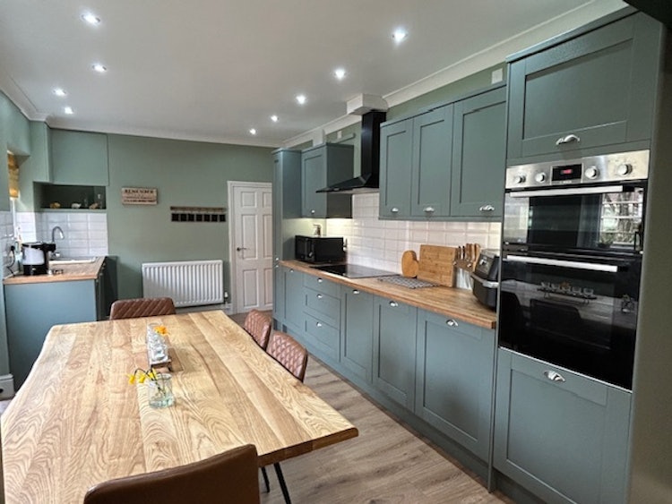4 bedroom detached house