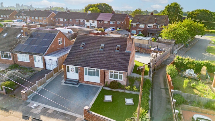 4 bedroom detached house