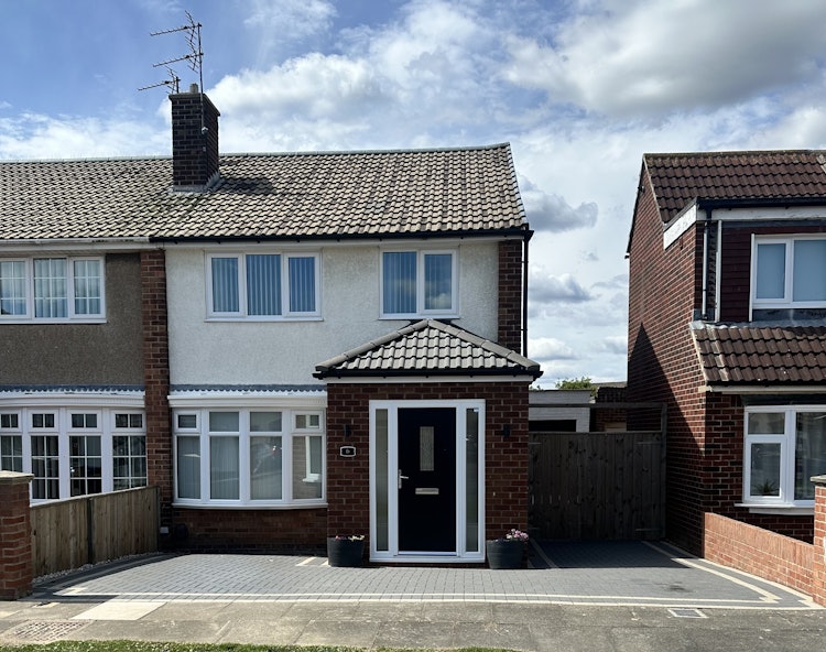 3 bedroom semi-detached house