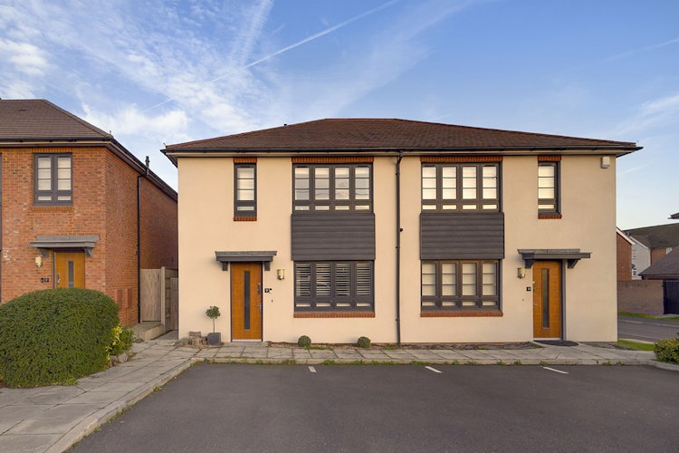 2 bedroom semi-detached house