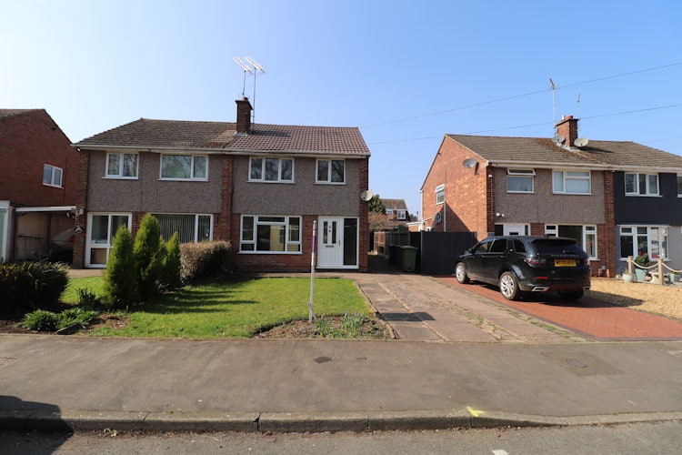 3 bedroom semi-detached house
