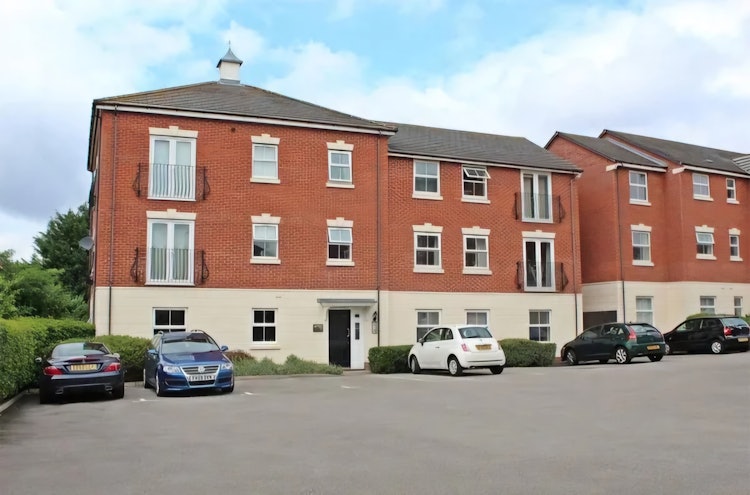 2 bedroom apartment
