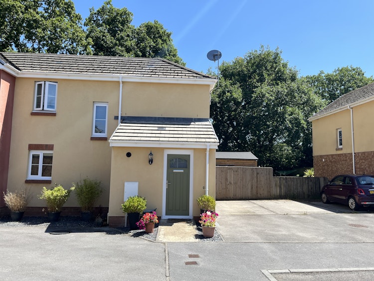 2 bedroom semi-detached house
