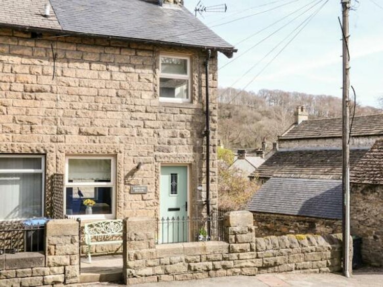 2 bedroom end of terrace house
