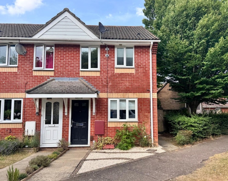 2 bedroom end of terrace house