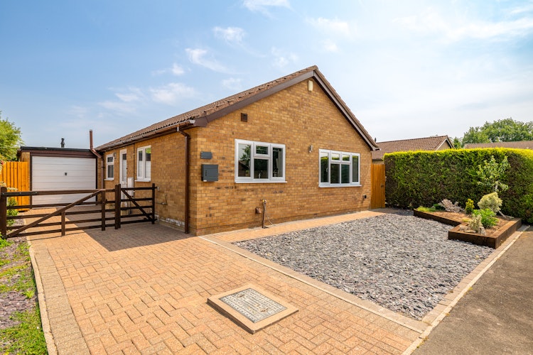 3 bedroom detached bungalow