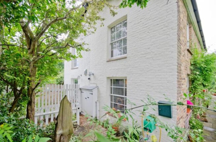 2 bedroom semi-detached house