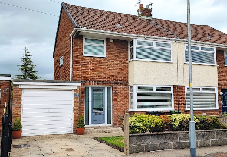 3 bedroom semi-detached house