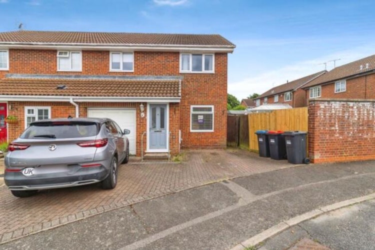 3 bedroom semi-detached house
