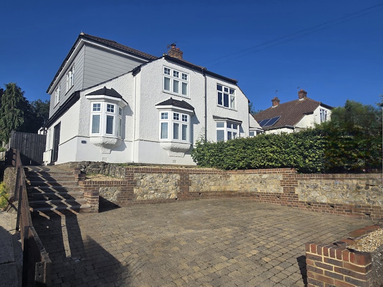 4 bedroom semi-detached house