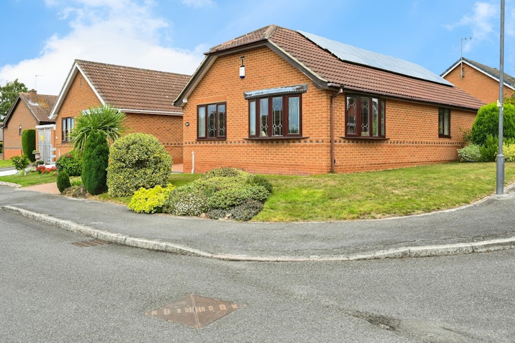3 bedroom detached bungalow