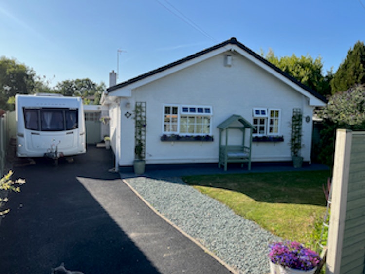 3 bedroom detached bungalow