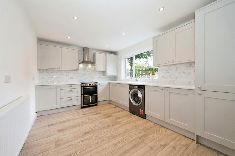 3 bedroom semi-detached house