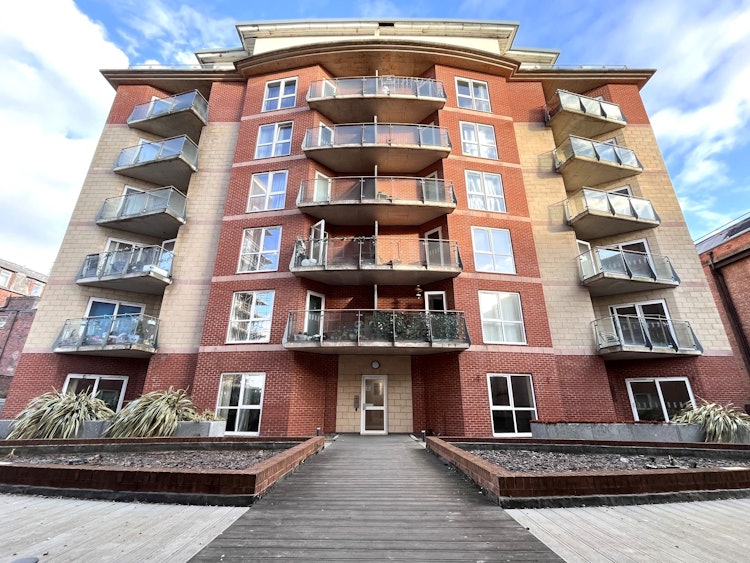 2 bedroom apartment