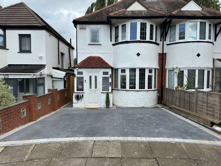 3 bedroom semi-detached house