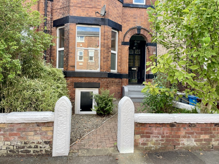 2 bedroom apartment