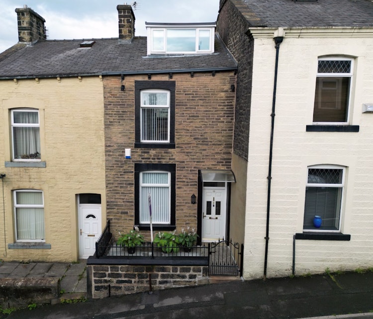 2 bedroom terraced house
