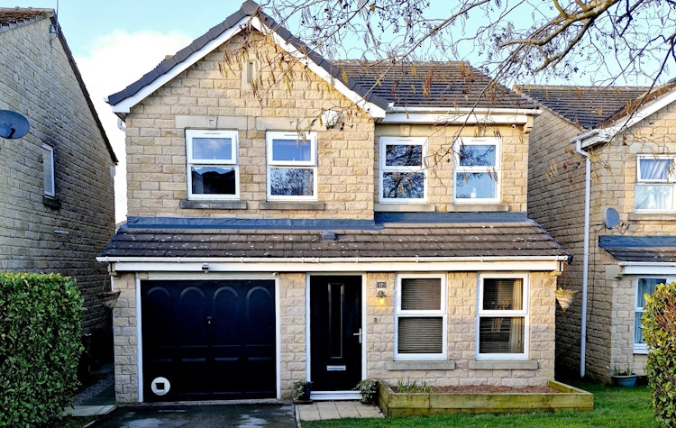 4 bedroom detached house