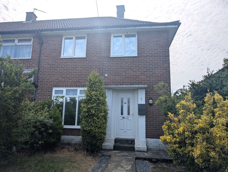 2 bedroom end of terrace house