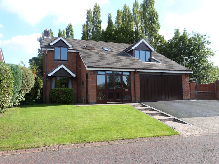 4 bedroom detached house