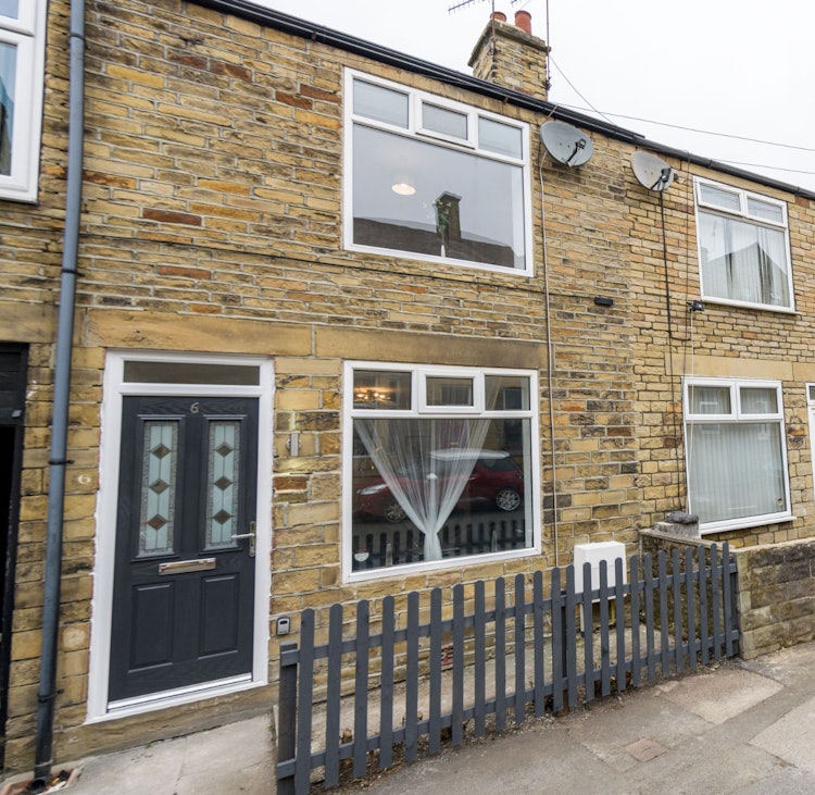 2 bedroom terraced house