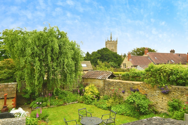 3 bedroom semi-detached house
