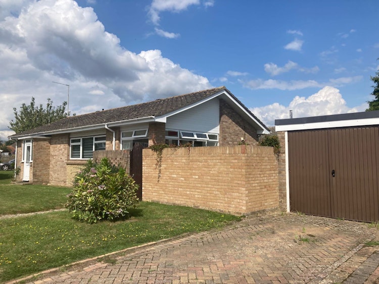 3 bedroom detached bungalow