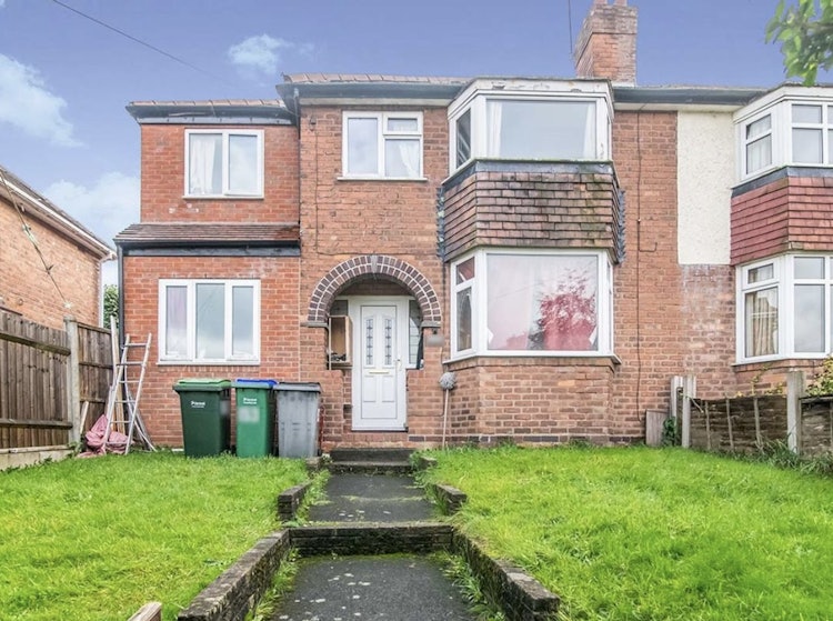 5 bedroom semi-detached house