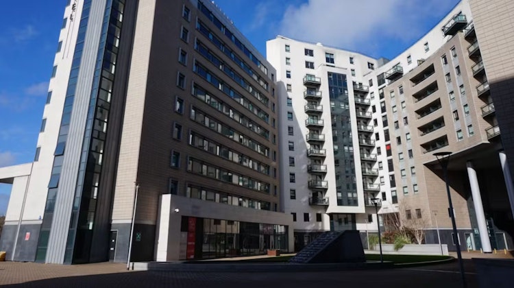 2 bedroom apartment