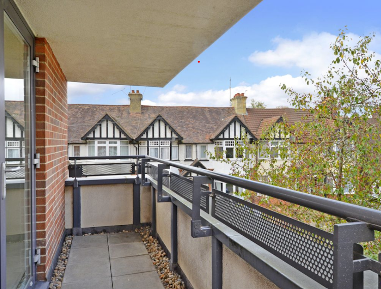 2 bedroom apartment