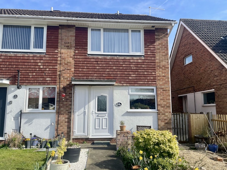 2 bedroom end of terrace house