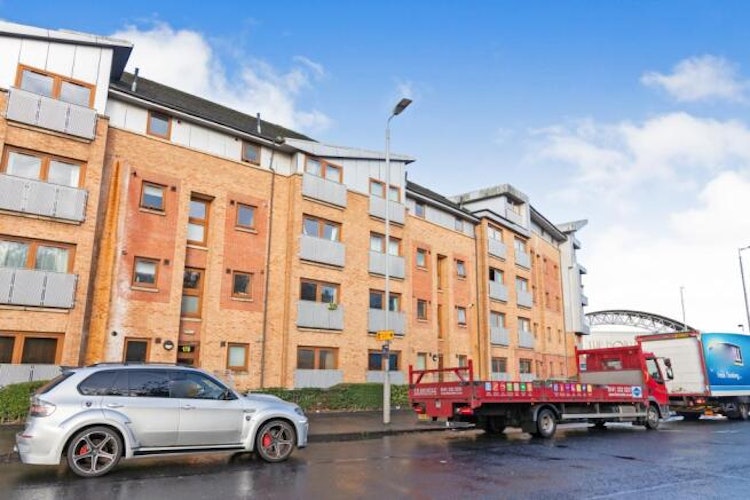 2 bedroom flat